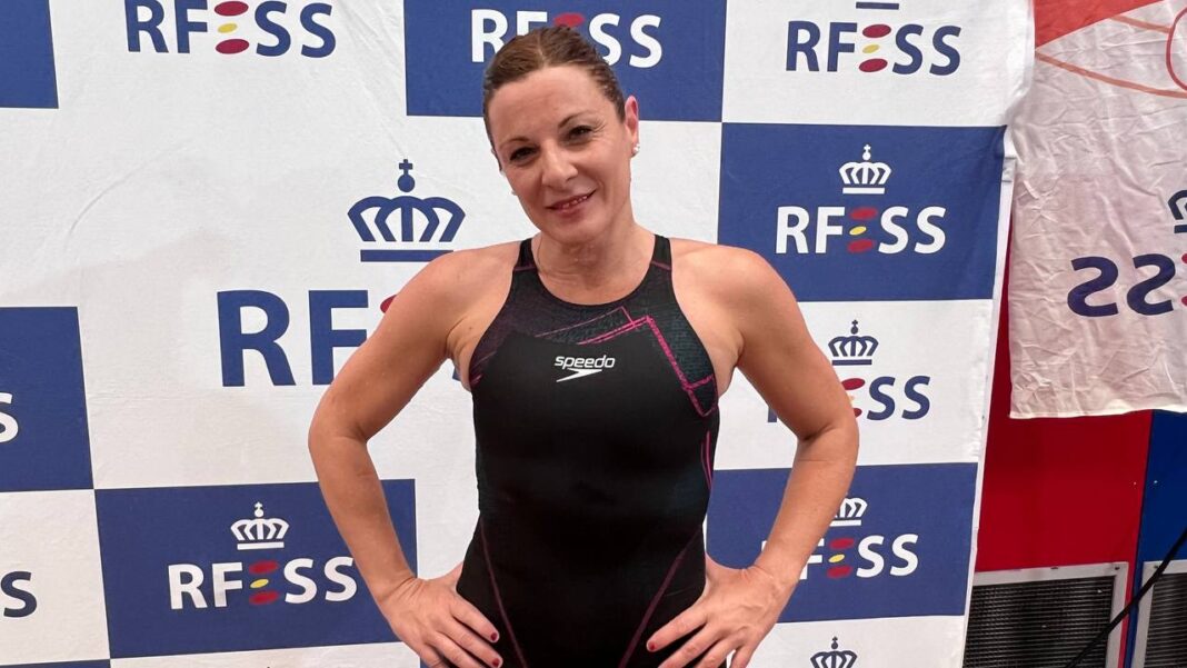 Logrado por Ana Isabel San Nicolás Padilla (Club RACE)- Récord de España 200 metros natación con obstáculos en categoría máster (02:44:62 frente a 02:50:90).