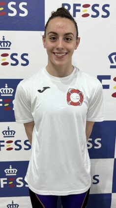 Lucía Zorrilla Fernández (Club Deportivo SOS La Bañeza) – Récord de España 100 metros remolque de maniquí con aletas categoría juvenil femenina (00:55:52 frente a 00:56:50).