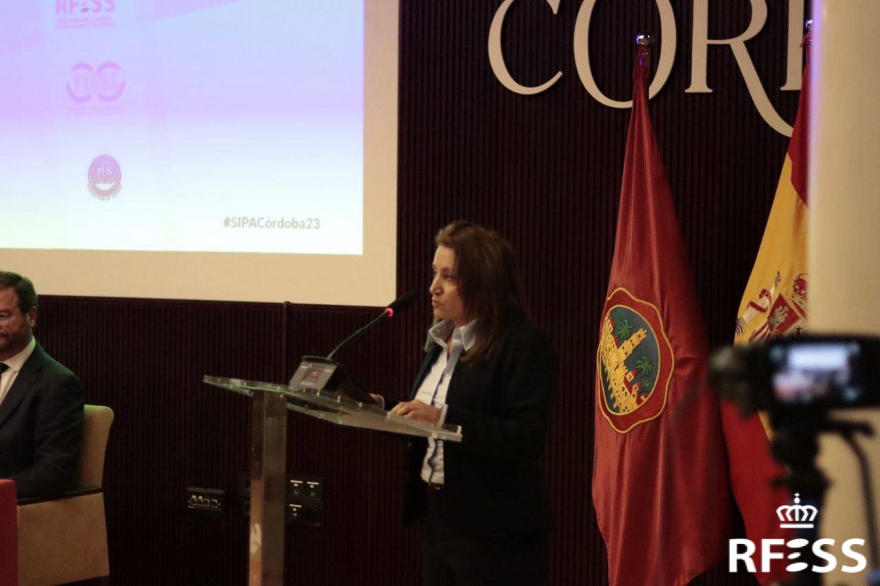 Momento durante la intervención de Isabel García Sanz. AUTOR: Pablo Rodríguez-RFESS