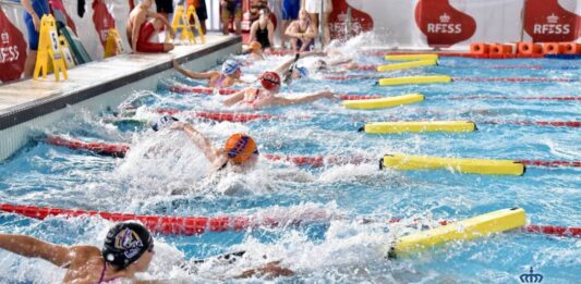 Un momento de la prueba de 4×50 metros relevo combinado durante la IV Spanish Short Course Championship celebrada en Valladolid en marzo de 2024. Autor: Javier Sánchez-RFESS