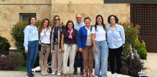 Participantes de la última reunión presencial del proyecto GREW celebrada en Madrid, a la que asistieron Isabel García Sanz, presidenta de la Comisión Gestora de la Real Federación Española de Salvamento y Socorrismo, María Victoria García Sanz, miembro de la Comisión de Prevención, y Ana Domínguez Pachón, directora de Eventos./RFESS