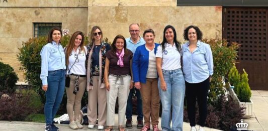 Participantes de la última reunión presencial del proyecto GREW celebrada en Madrid, a la que asistieron Isabel García Sanz, presidenta de la Comisión Gestora de la Real Federación Española de Salvamento y Socorrismo, María Victoria García Sanz, miembro de la Comisión de Prevención, y Ana Domínguez Pachón, directora de Eventos./RFESS