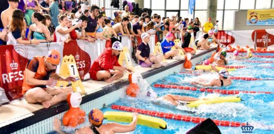 Un momento de la prueba de 4×50 metros relevo combinado durante la IV Spanish Short Course Championship celebrada en Valladolid en marzo de 2024. Autor: Javier Sánchez-RFESS