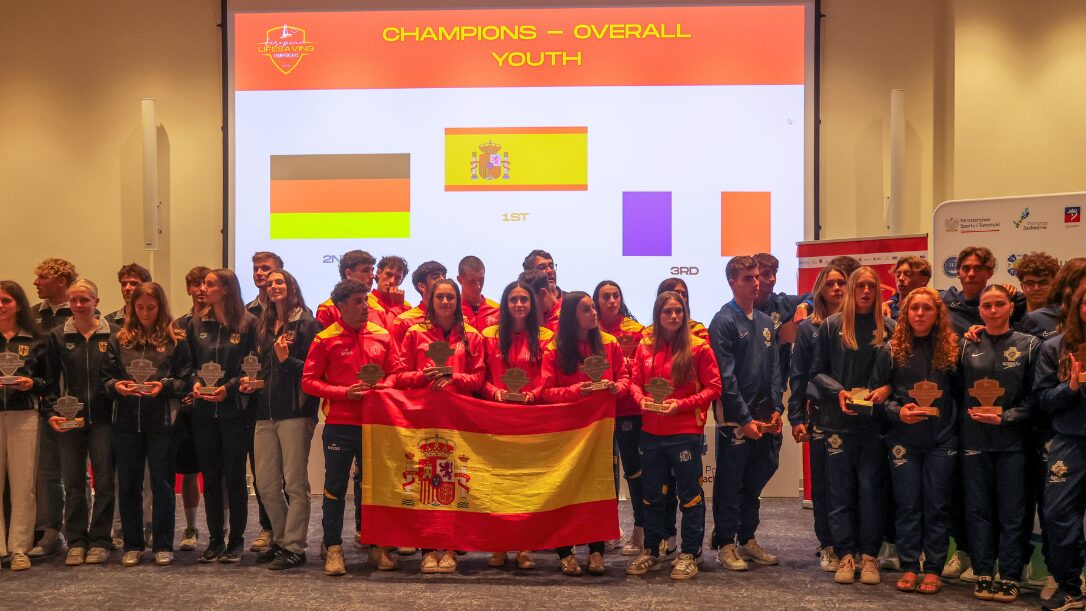 La Selección española júnior se proclama campeona de Europa de salvamento y socorrismo. / RFESS